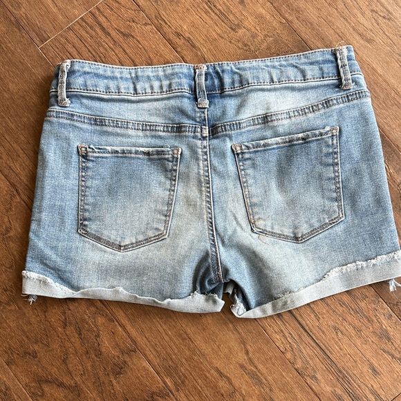 SO Light Blue Distressed Jean Shorts - Picture 6 of 6
